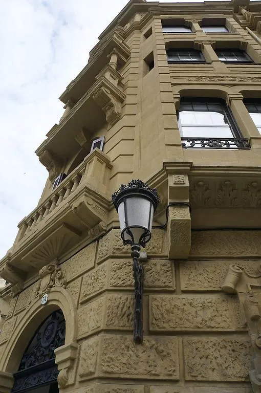 Loaldia Hotel San Sebastian 2*,
